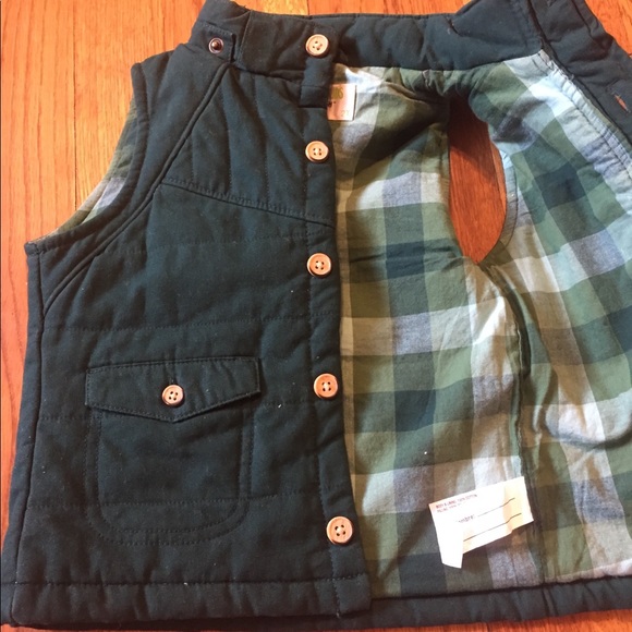 Oshkosh Kids Boys Vest. - Picture 1 of 5